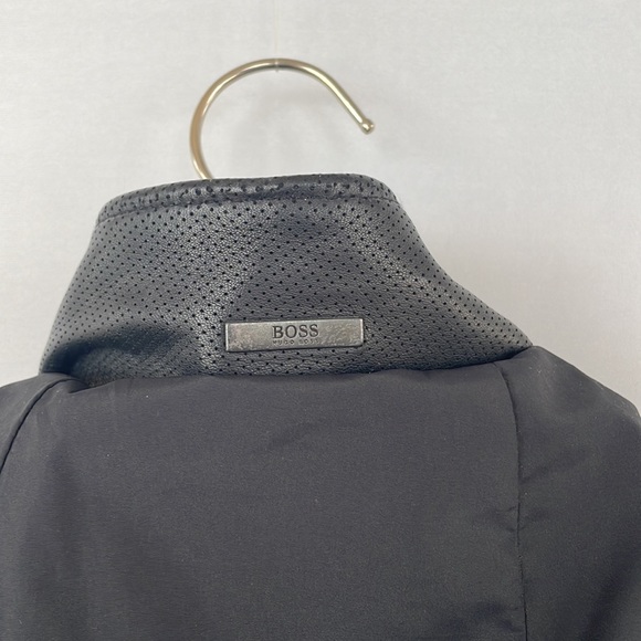 Hugo Boss Mens Leather Jacket - Picture 14 of 14